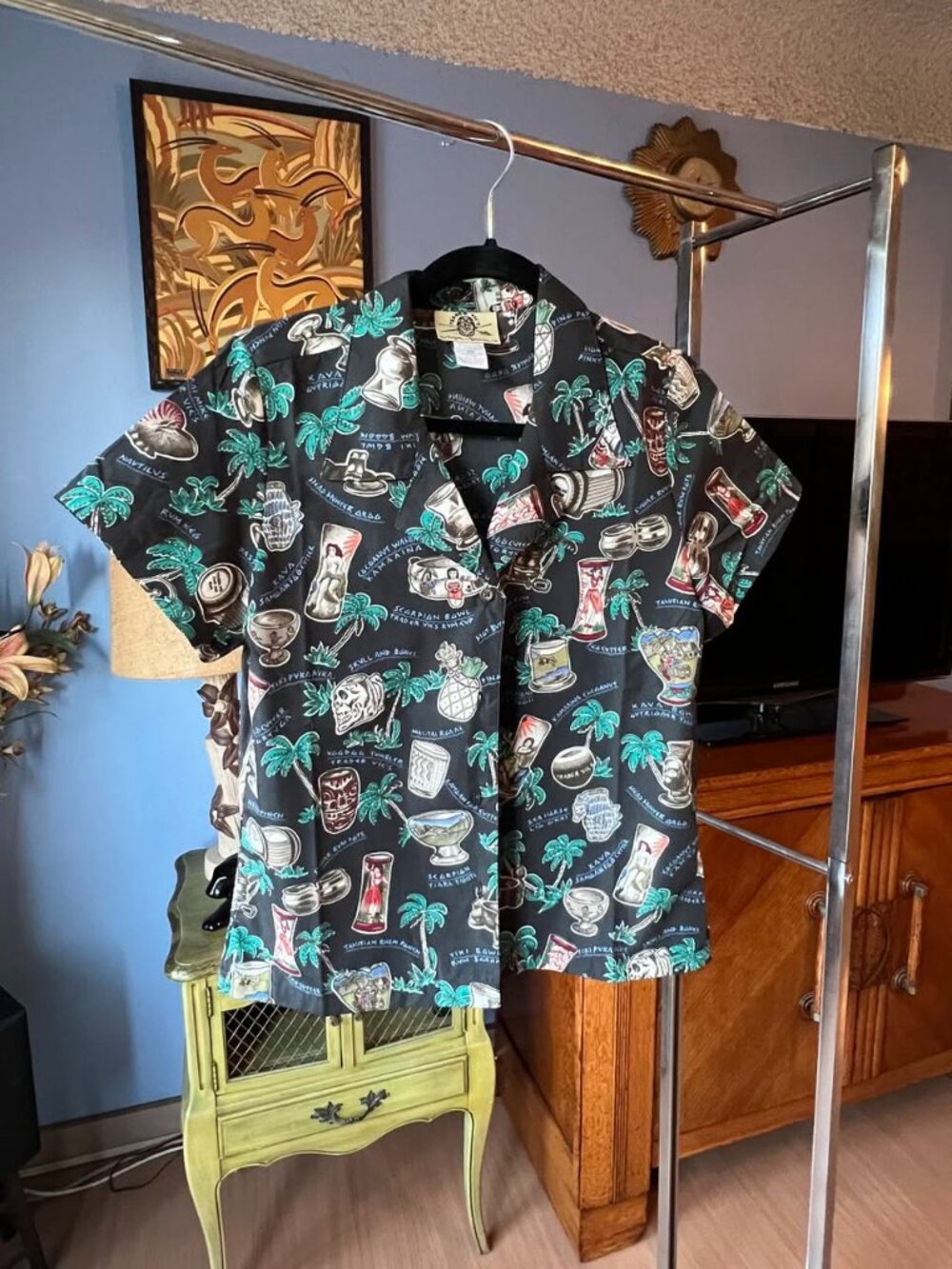 Trader Vic's Cocktail Aloha Shirt Small
